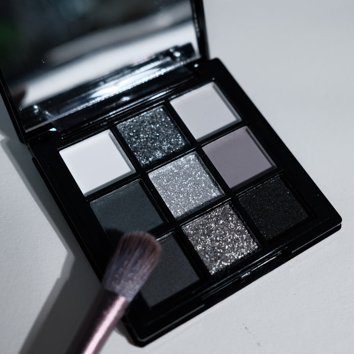 Smoked 9 Colors Eye Shadow Plate Halloween Matte Shimmer